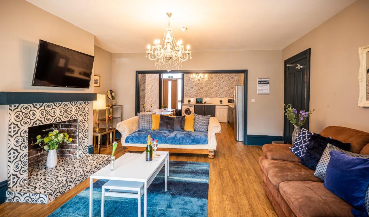 3 -Min Walk To Southport Pier & Beach Fast Wi-Fi & Perfect Getaway Exterior photo