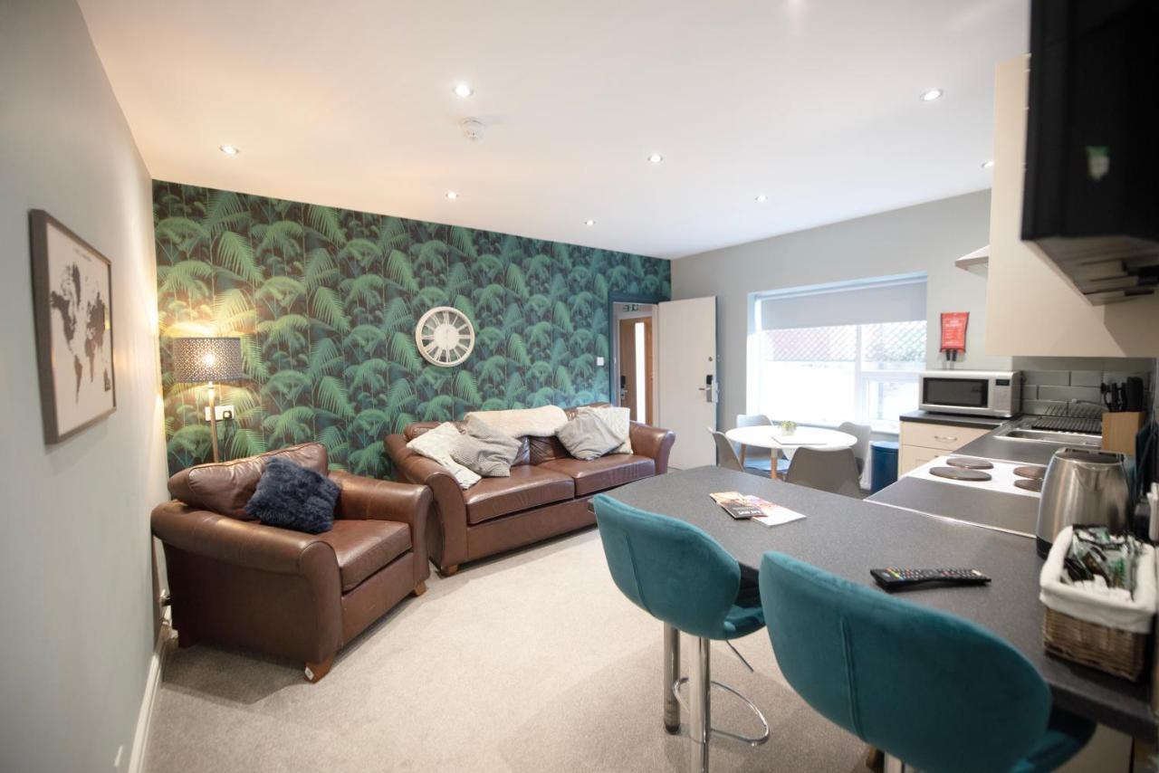3 -Min Walk To Southport Pier & Beach Fast Wi-Fi & Perfect Getaway Exterior photo