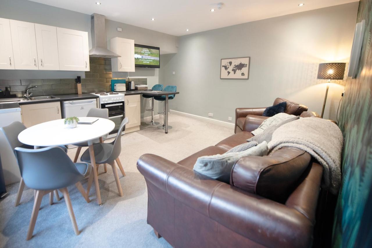 3 -Min Walk To Southport Pier & Beach Fast Wi-Fi & Perfect Getaway Exterior photo